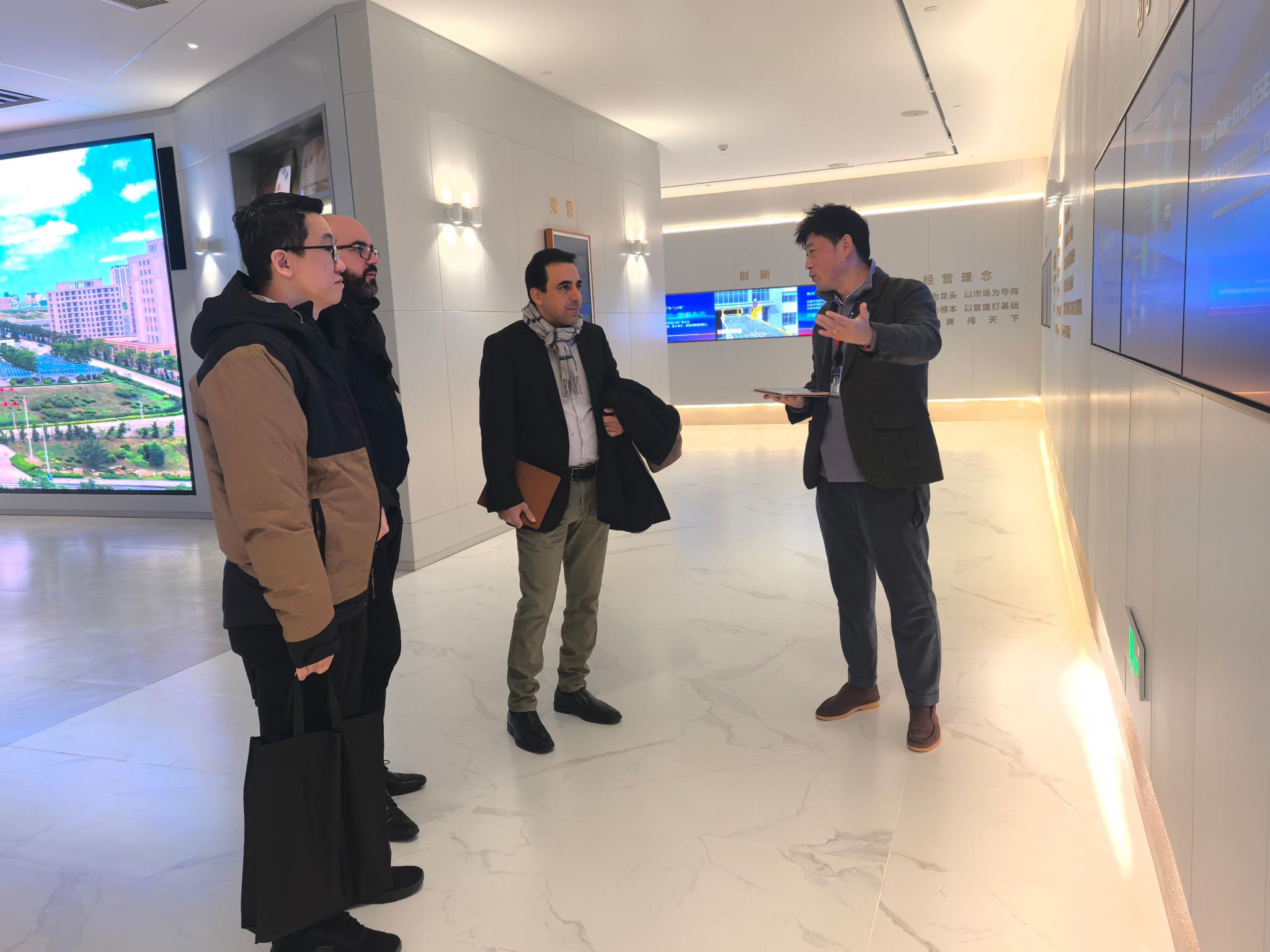 b714e30ce4dc0e0bb1adbc4e41ad43f.jpg b714e30ce4dc0e0bb1adbc4e41ad43f.jpg